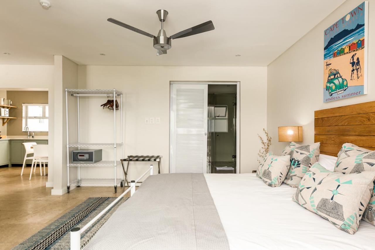 Beach Views -Camps Bay Village Cape Town Exterior photo