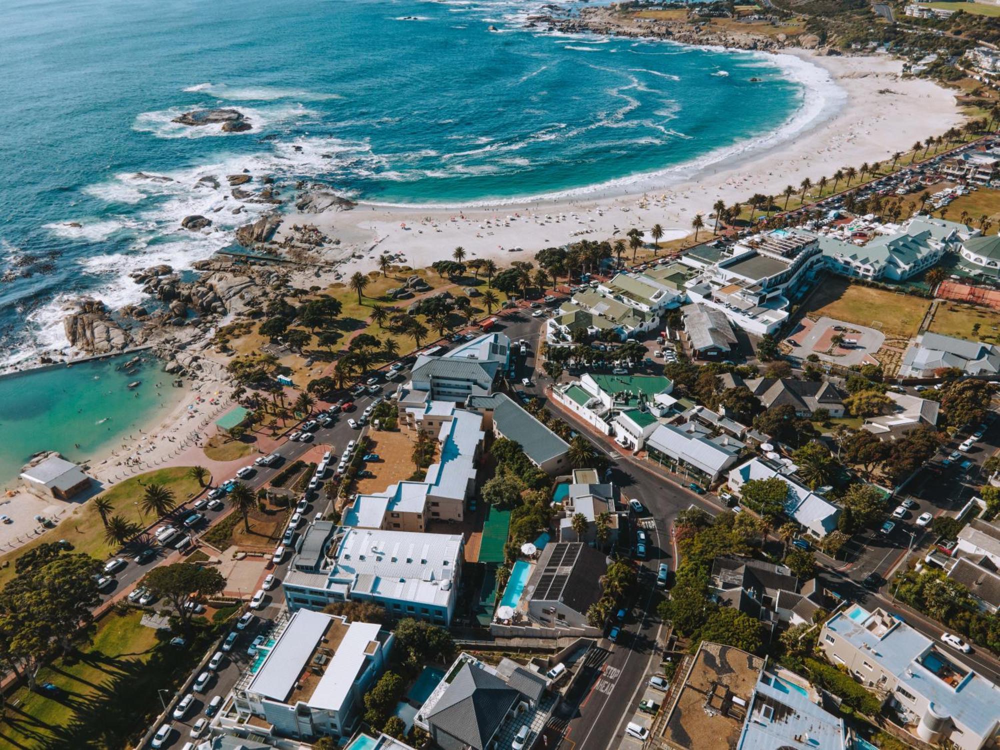 Beach Views -Camps Bay Village Cape Town Exterior photo